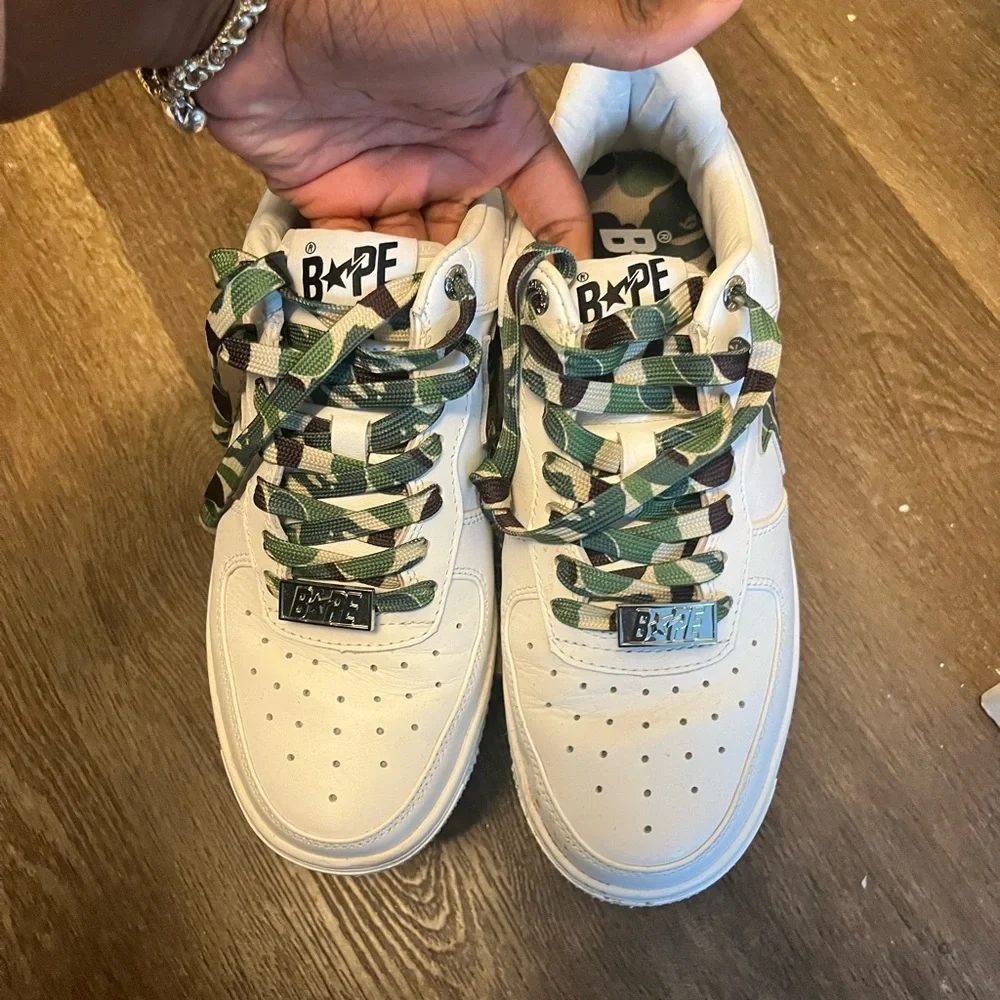 A BATHING APE (BAPE) GREEN CAMO SNEAKERS - Picture 3 of 5